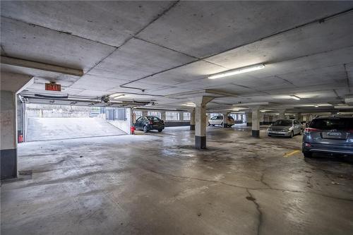 3499 Upper Middle Road|Unit #112, Burlington, ON - Indoor Photo Showing Garage