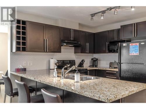 1089 Sunset Drive Unit# 416, Kelowna, BC - Indoor Photo Showing Kitchen With Double Sink With Upgraded Kitchen