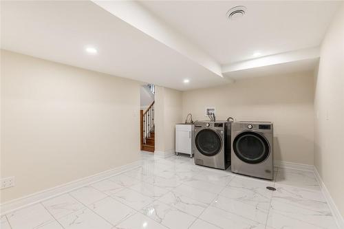 13 Byrne Boulevard, St. Catharines, ON - Indoor Photo Showing Laundry Room