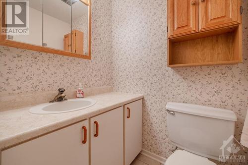 2097 Maywood Street, Ottawa, ON - Indoor Photo Showing Bathroom