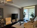 211 - 650 Sheppard Avenue E, Toronto, ON  - Indoor Photo Showing Living Room 