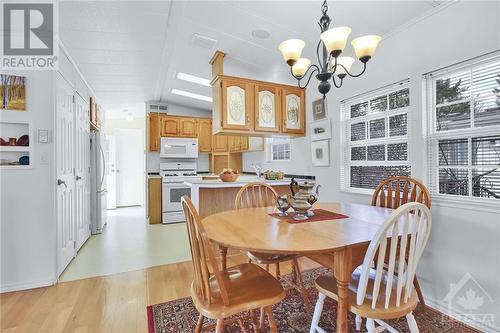 8 Seaborne Private, Ottawa, ON - Indoor Photo Showing Dining Room