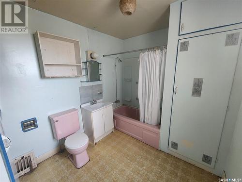 314 Main Street, Kipling, SK - Indoor Photo Showing Bathroom