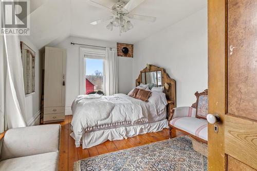 1232 South Shore Rd, Greater Napanee, ON - Indoor Photo Showing Bedroom