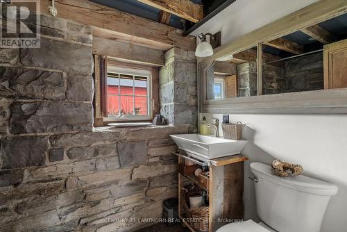 1232 South Shore Rd, Greater Napanee, ON - Indoor Photo Showing Bathroom