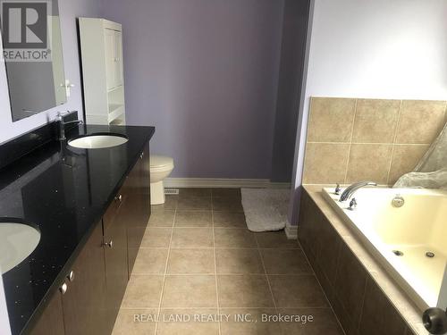 6393 St. Michael Ave, Niagara Falls, ON - Indoor Photo Showing Bathroom