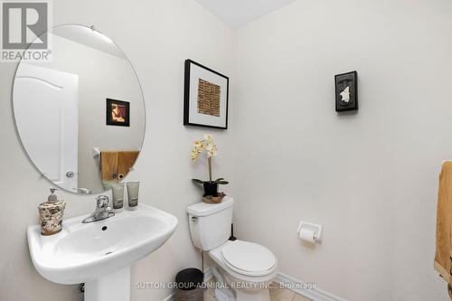 #44 -8777 Dufferin St, Vaughan, ON - Indoor Photo Showing Bathroom