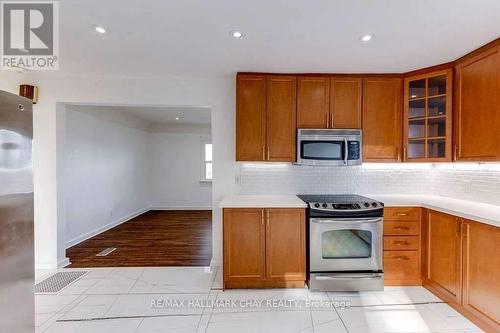 141 Ardagh Road, Barrie, ON - Indoor Photo Showing Kitchen