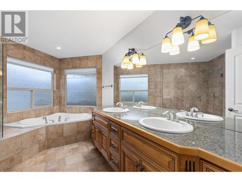 315 Quilchena Drive, Kelowna, BC - Indoor Photo Showing Bathroom