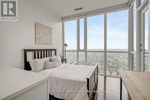 #Ph02 -4070 Confederation Pkwy, Mississauga, ON - Indoor Photo Showing Bedroom