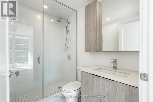 606 - 70 Annie Craig Drive, Toronto, ON - Indoor Photo Showing Bathroom