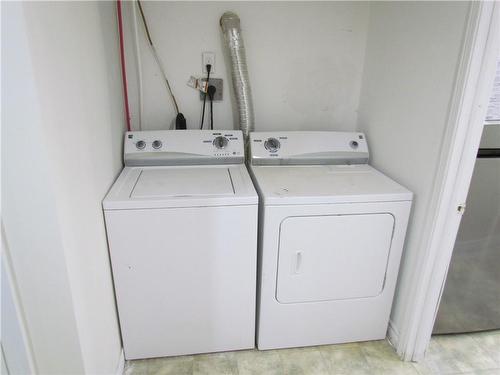 25 Palace Street|Unit #B 1, Brantford, ON - Indoor Photo Showing Laundry Room