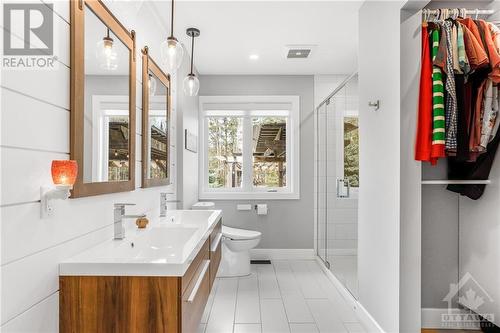 3095 Duquette Road, Clarence-Rockland, ON - Indoor Photo Showing Bathroom