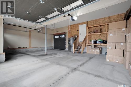 7510 Lilac Place, Regina, SK - Indoor Photo Showing Garage