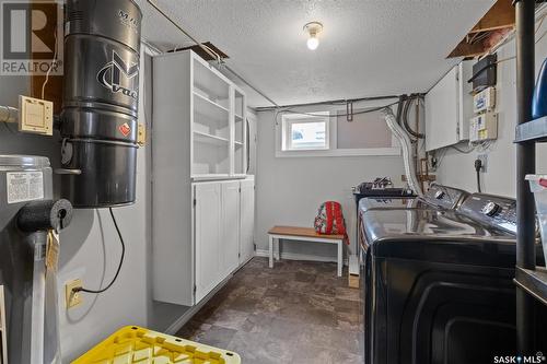1117 7Th Street E, Prince Albert, SK - Indoor Photo Showing Laundry Room