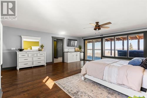 462 Nicoll Avenue, Regina Beach, SK - Indoor Photo Showing Bedroom