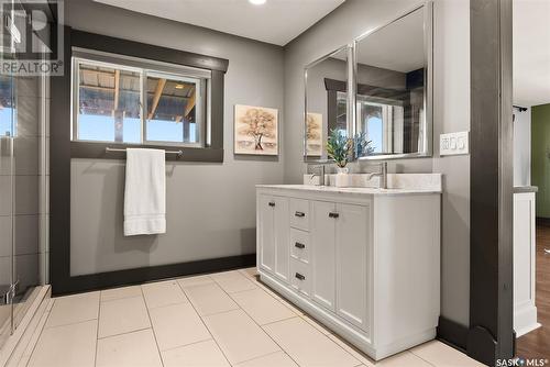 462 Nicoll Avenue, Regina Beach, SK - Indoor Photo Showing Bathroom