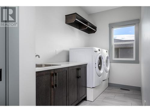 8700 Hofer Drive, Coldstream, BC - Indoor Photo Showing Laundry Room
