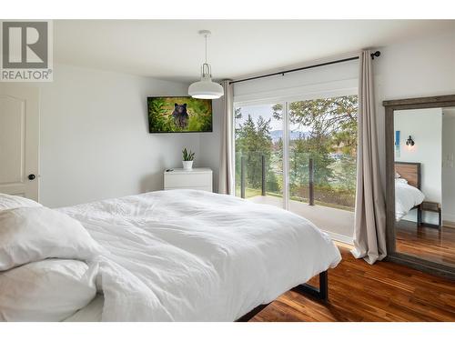 1200 Mission Ridge Road, Kelowna, BC - Indoor Photo Showing Bedroom