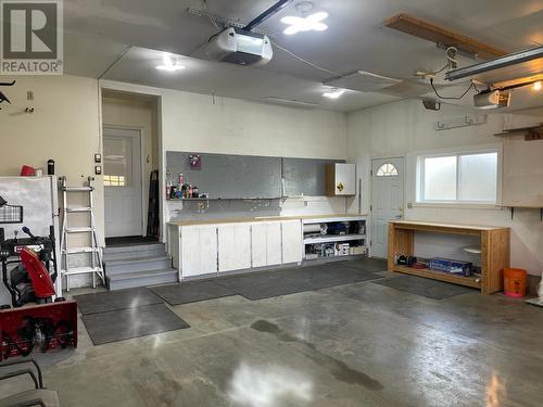 7818 Sage Drive, Coldstream, BC - Indoor Photo Showing Garage