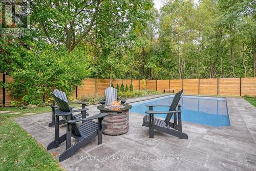 114 Reding Rd, Hamilton, ON - Outdoor With Backyard