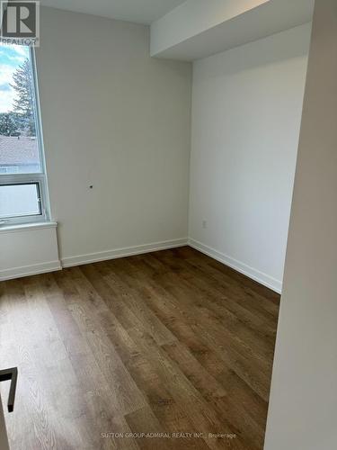 #303 -415 Main St, Hamilton, ON - Indoor Photo Showing Other Room