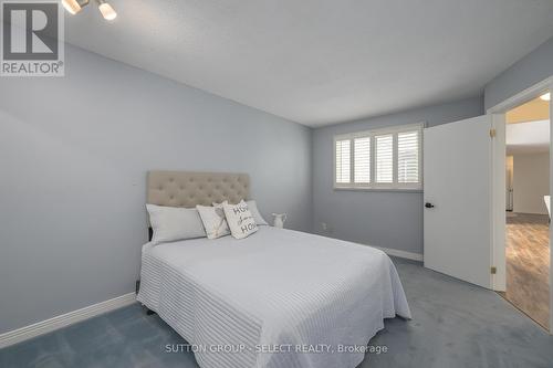 #44 -60 Fiddlers Green Rd, London, ON - Indoor Photo Showing Bedroom