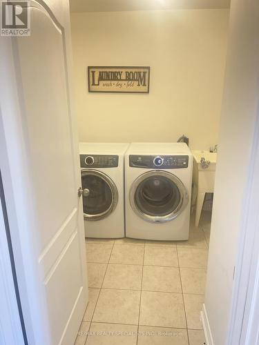 416 Krotz St W, North Perth, ON - Indoor Photo Showing Laundry Room