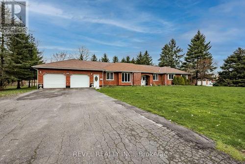 833 Rosehill Rd, Fort Erie, ON - Outdoor With Facade