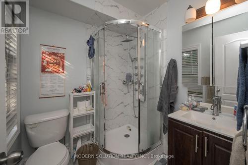 439 Wentworth Street N, Hamilton, ON - Indoor Photo Showing Bathroom
