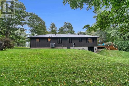 199 Napoleon St, Grey Highlands, ON - Outdoor With Backyard