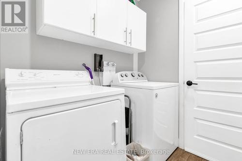 199 Napoleon Street, Grey Highlands, ON - Indoor Photo Showing Laundry Room
