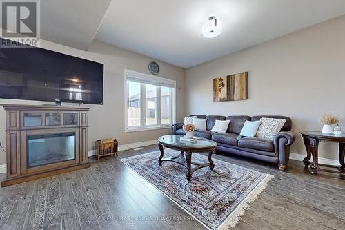 18 Cottonwood Drive, Belleville, ON - Indoor Photo Showing Living Room With Fireplace