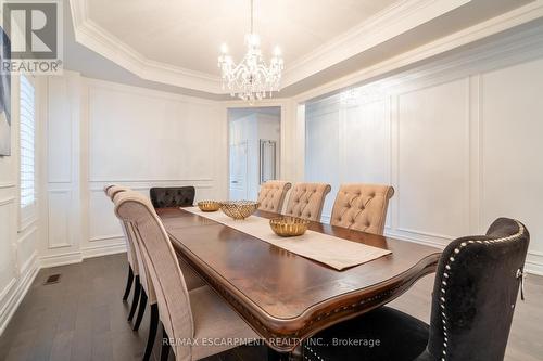 110 Avanti Crescent, Hamilton, ON - Indoor Photo Showing Dining Room