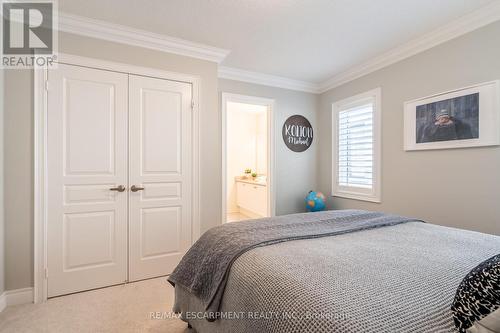 110 Avanti Cres, Hamilton, ON - Indoor Photo Showing Bedroom