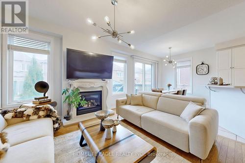 44 Pexton Avenue W, Richmond Hill, ON - Indoor Photo Showing Living Room With Fireplace