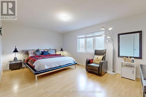 44 Pexton Ave W, Richmond Hill, ON - Indoor Photo Showing Bedroom