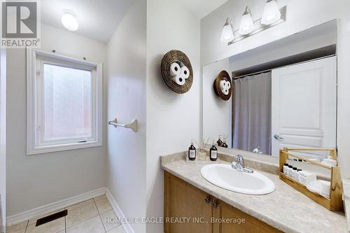 44 Pexton Avenue W, Richmond Hill, ON - Indoor Photo Showing Bathroom