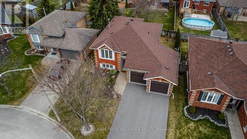 14 Revelstoke Crt, Barrie, ON - Outdoor With Above Ground Pool