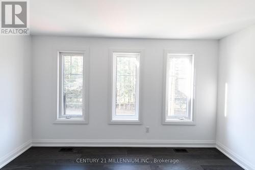 75 49Th St S, Wasaga Beach, ON - Indoor Photo Showing Other Room