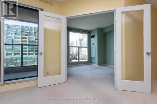 #608 -77 Harbour Sq, Toronto, ON - Indoor Photo Showing Other Room