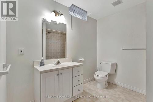 #23 -20 Meadowlands Blvd, Hamilton, ON - Indoor Photo Showing Bathroom