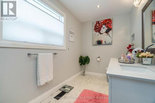 14 Princess Anne Dr, Halton Hills, ON - Indoor Photo Showing Bathroom