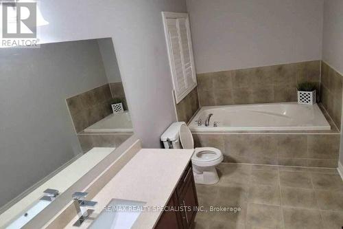 3240 Tacc Dr, Mississauga, ON - Indoor Photo Showing Bathroom