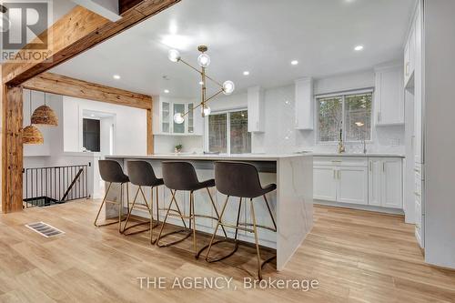 423 Mcdowell Road E, Norfolk (Simcoe), ON - Indoor Photo Showing Kitchen With Upgraded Kitchen