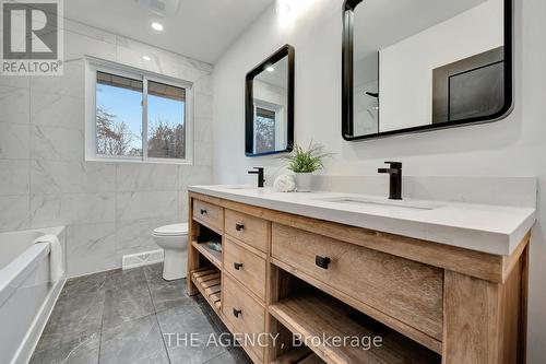 423 Mcdowell Road E, Norfolk (Simcoe), ON - Indoor Photo Showing Bathroom