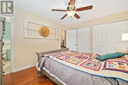 206 Chatterton Valley Cres, Quinte West, ON - Indoor Photo Showing Bedroom