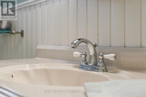 206 Chatterton Valley Crescent, Quinte West, ON - Indoor Photo Showing Bathroom