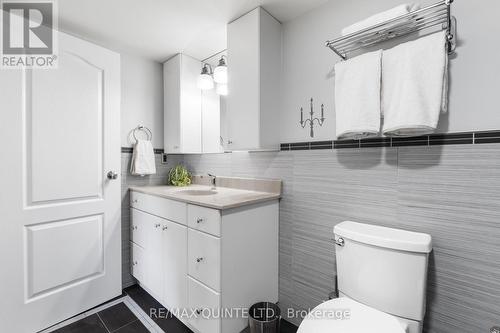 #Ph6 -350 Front St, Belleville, ON - Indoor Photo Showing Bathroom