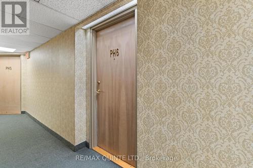 #Ph6 -350 Front St, Belleville, ON -  Photo Showing Other Room
